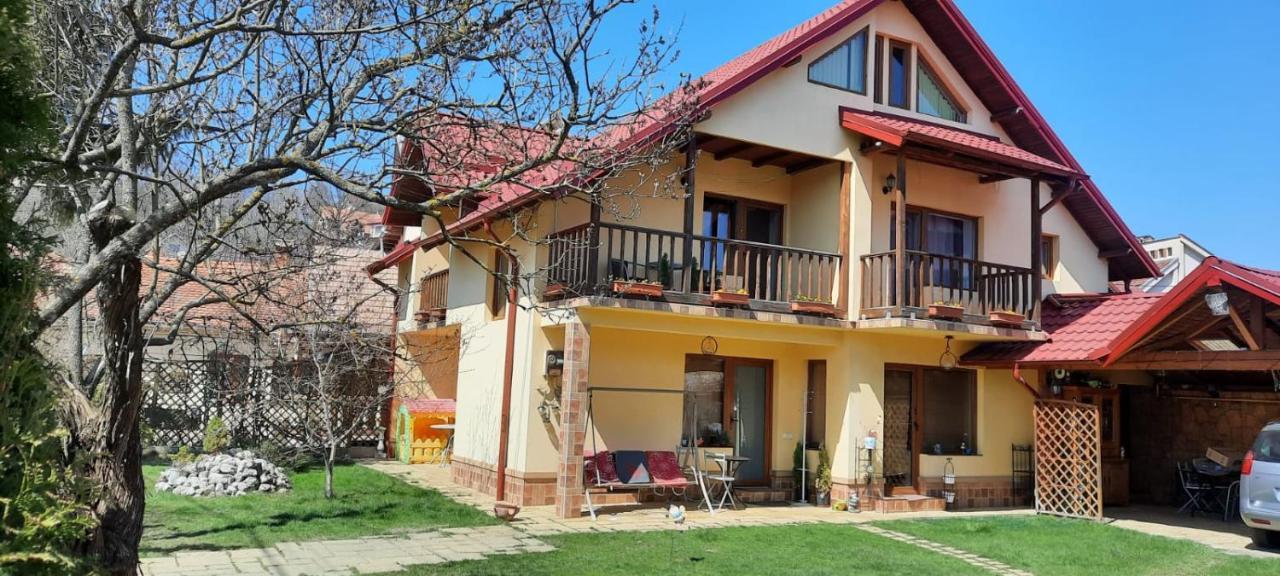 Hotel Bella Daria Campulung Exterior foto